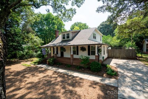 A home in Huntersville