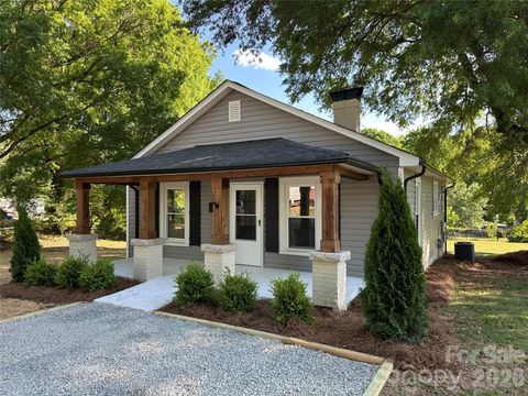 Photo of 919 Orangewood Street, Kannapolis, NC 28081 (MLS # 4371378)
