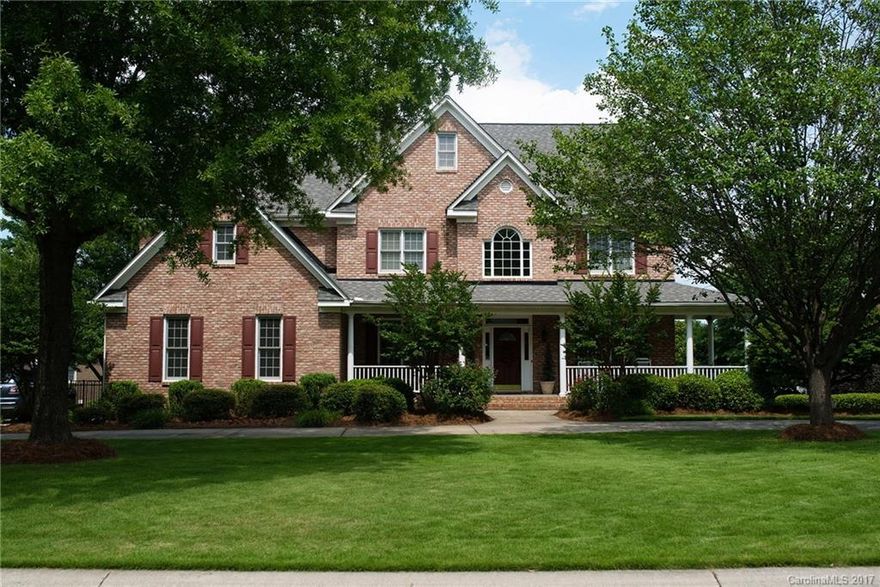 Beautiful updated open floor plan home in Kings Crossing. Convenient to Cannon Private School, Dorton Park, grocery stores, shopping, movie theaters, restaurants, and 85 access. Many features in this home have been upgraded: new carpet, new wood floors upstairs, iron balusters, granite in kitchen and baths, & more. Large downstairs room for extra space. Outside boasts a triple deck, fenced backyard, semicircle driveway, & irrigation system that uses well water water. Owner is a licensed broker.