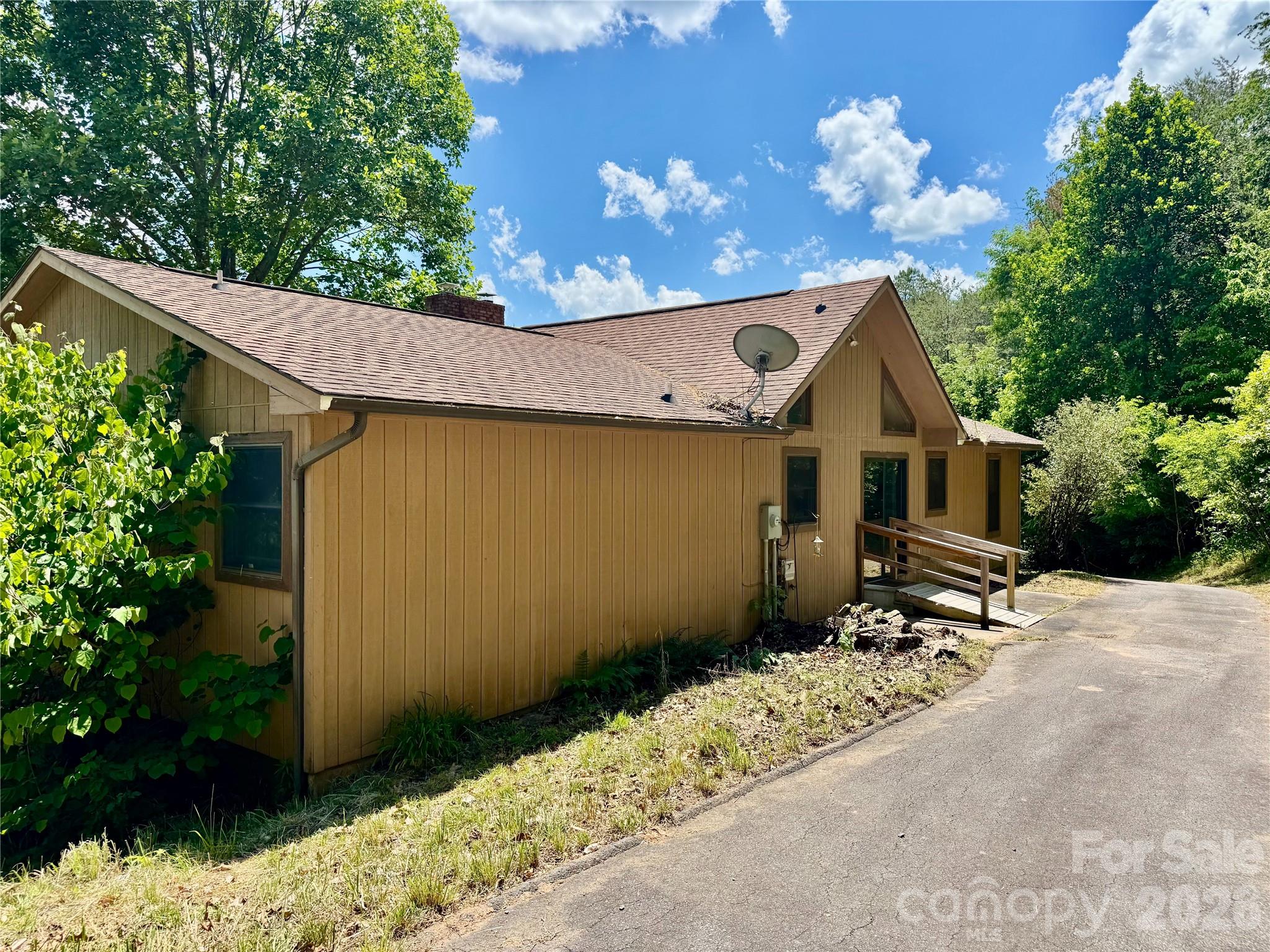 64 Dillingham Road