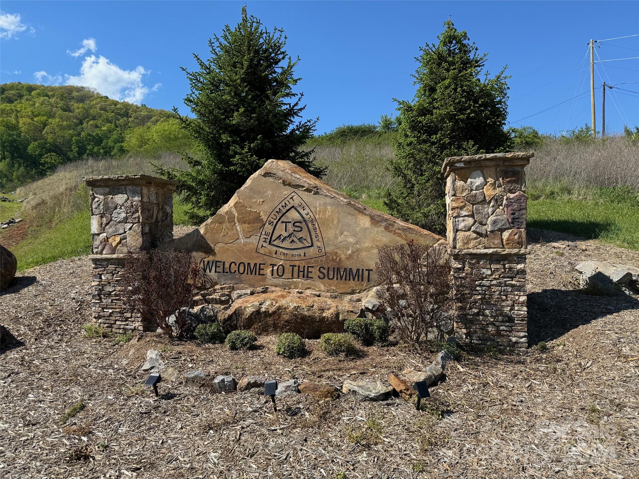 The Summit Of Asheville - Land