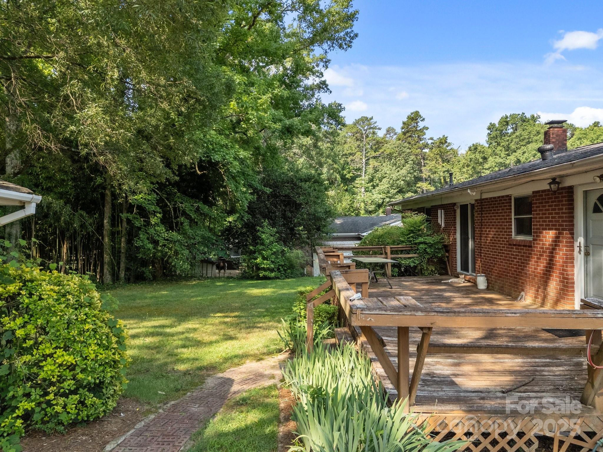 Elmwood - Residential