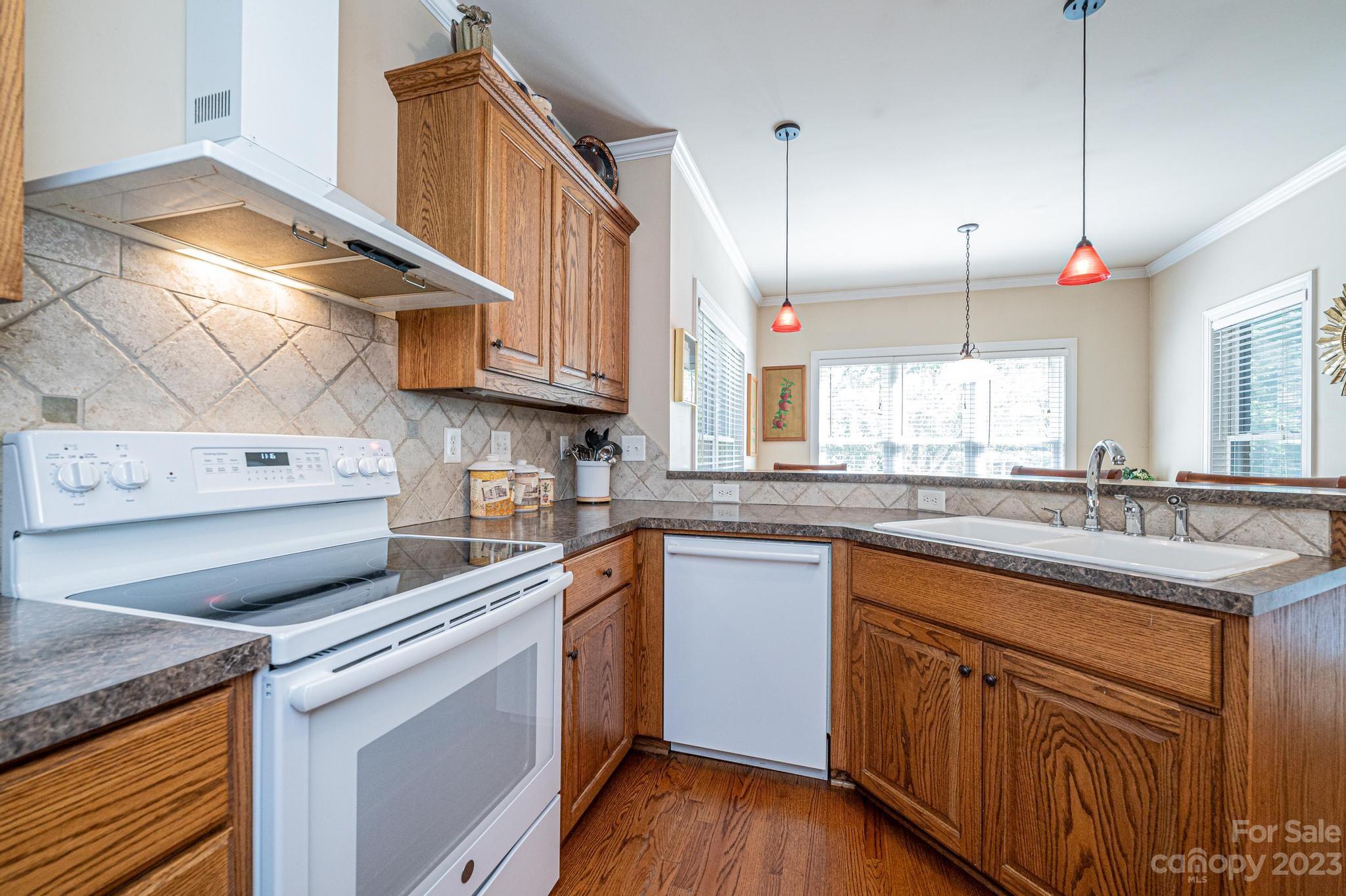 Olde Creekside - Residential