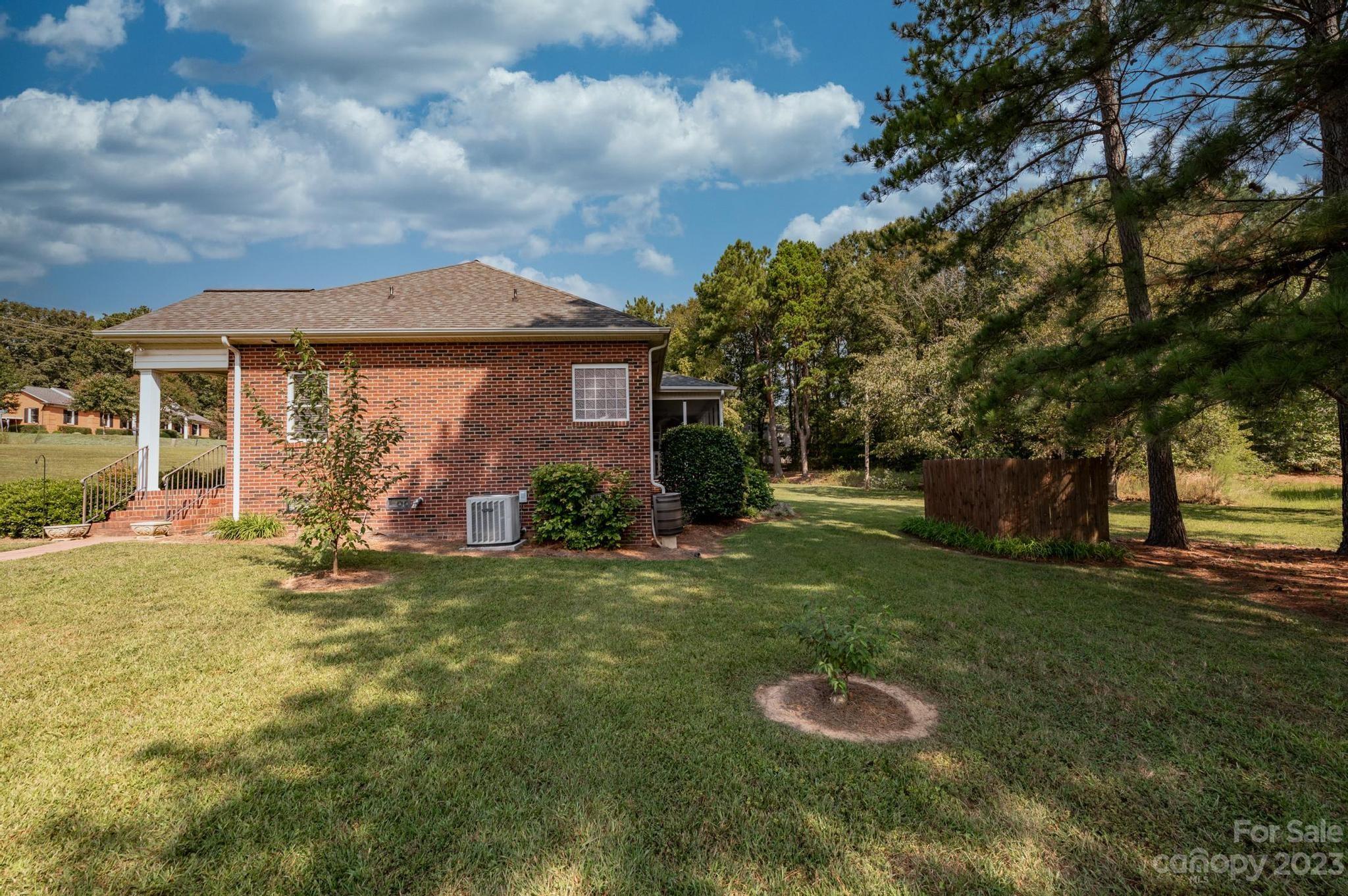 Olde Creekside - Residential