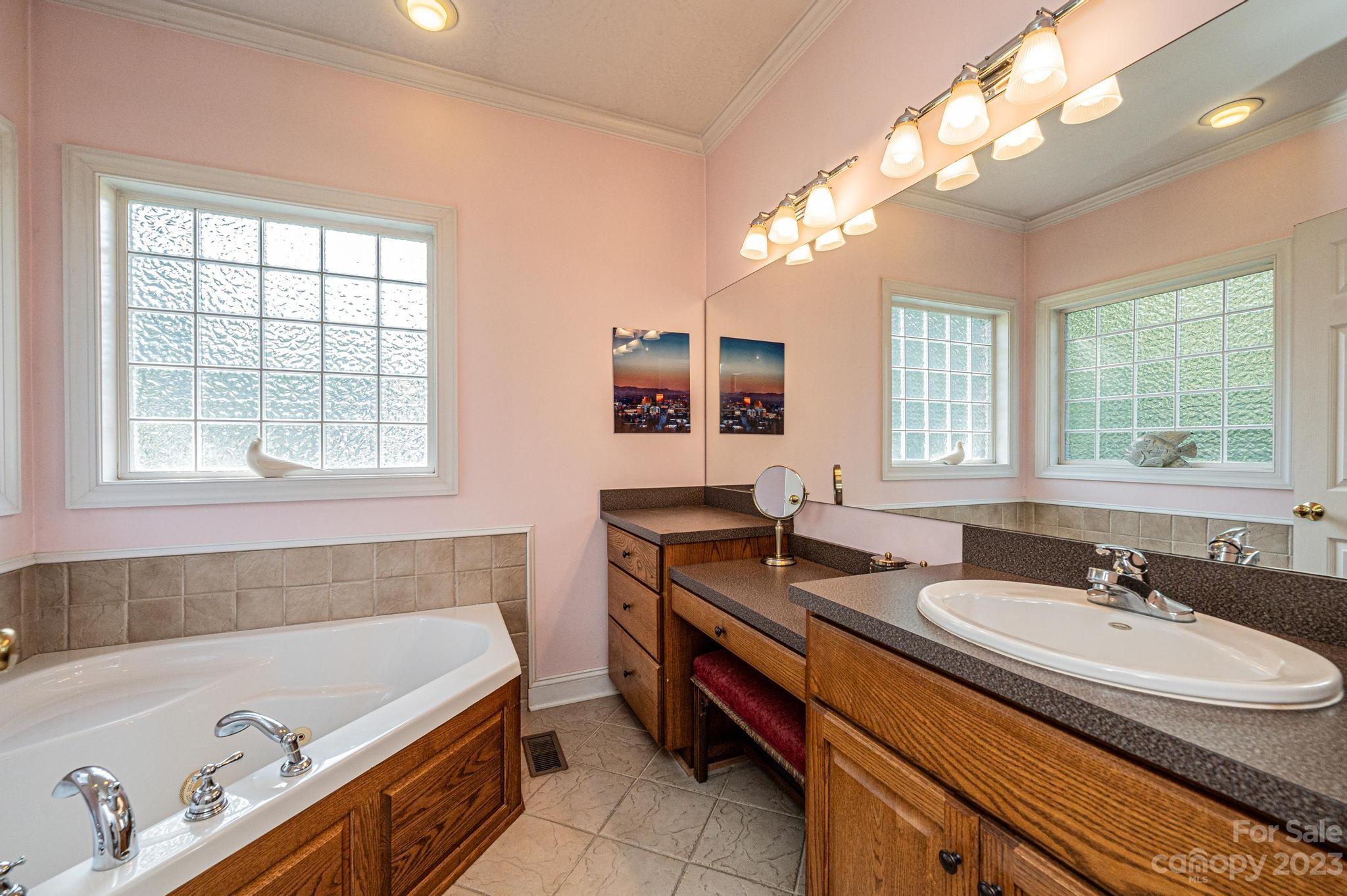 Olde Creekside - Residential