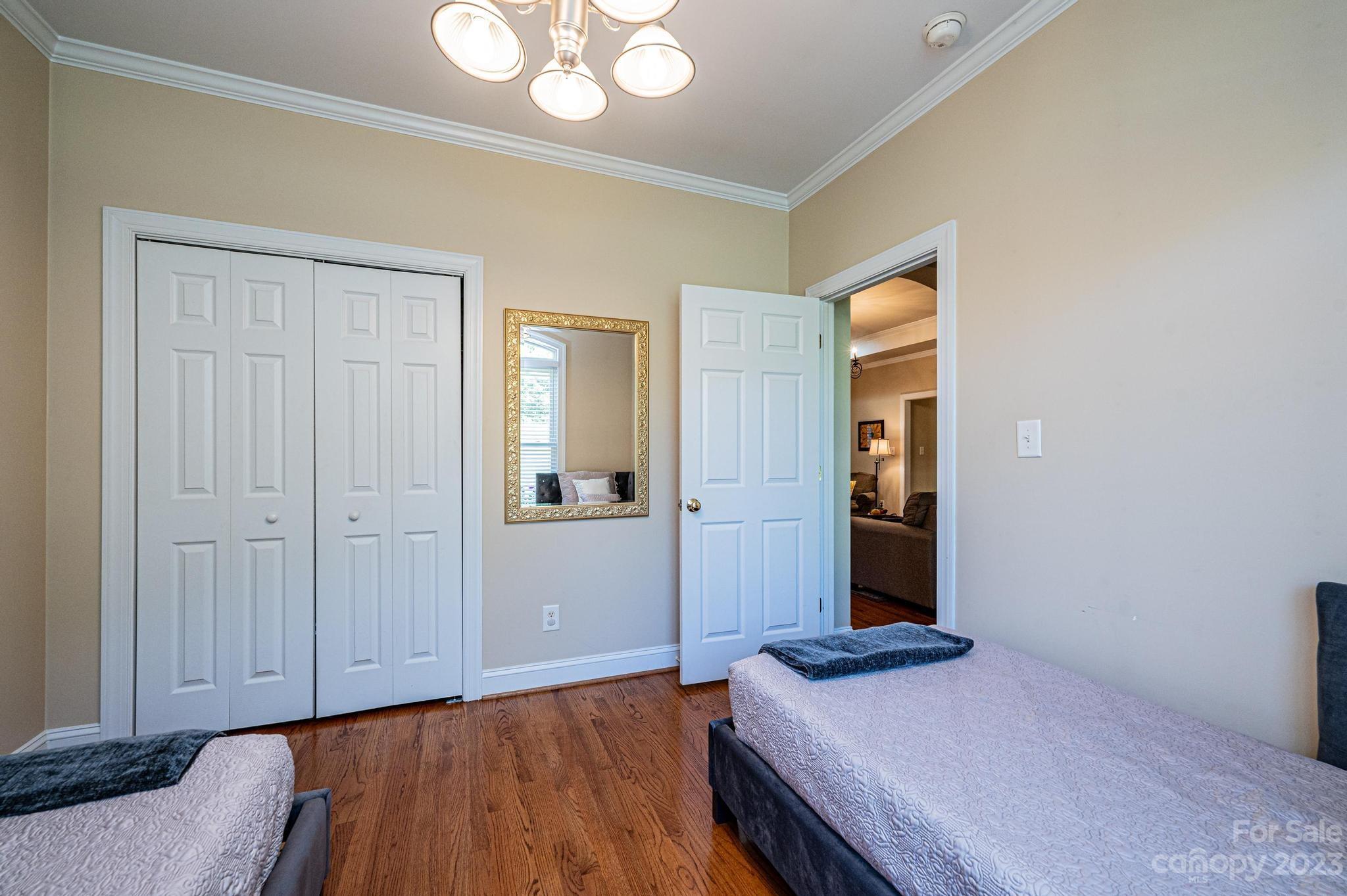 Olde Creekside - Residential