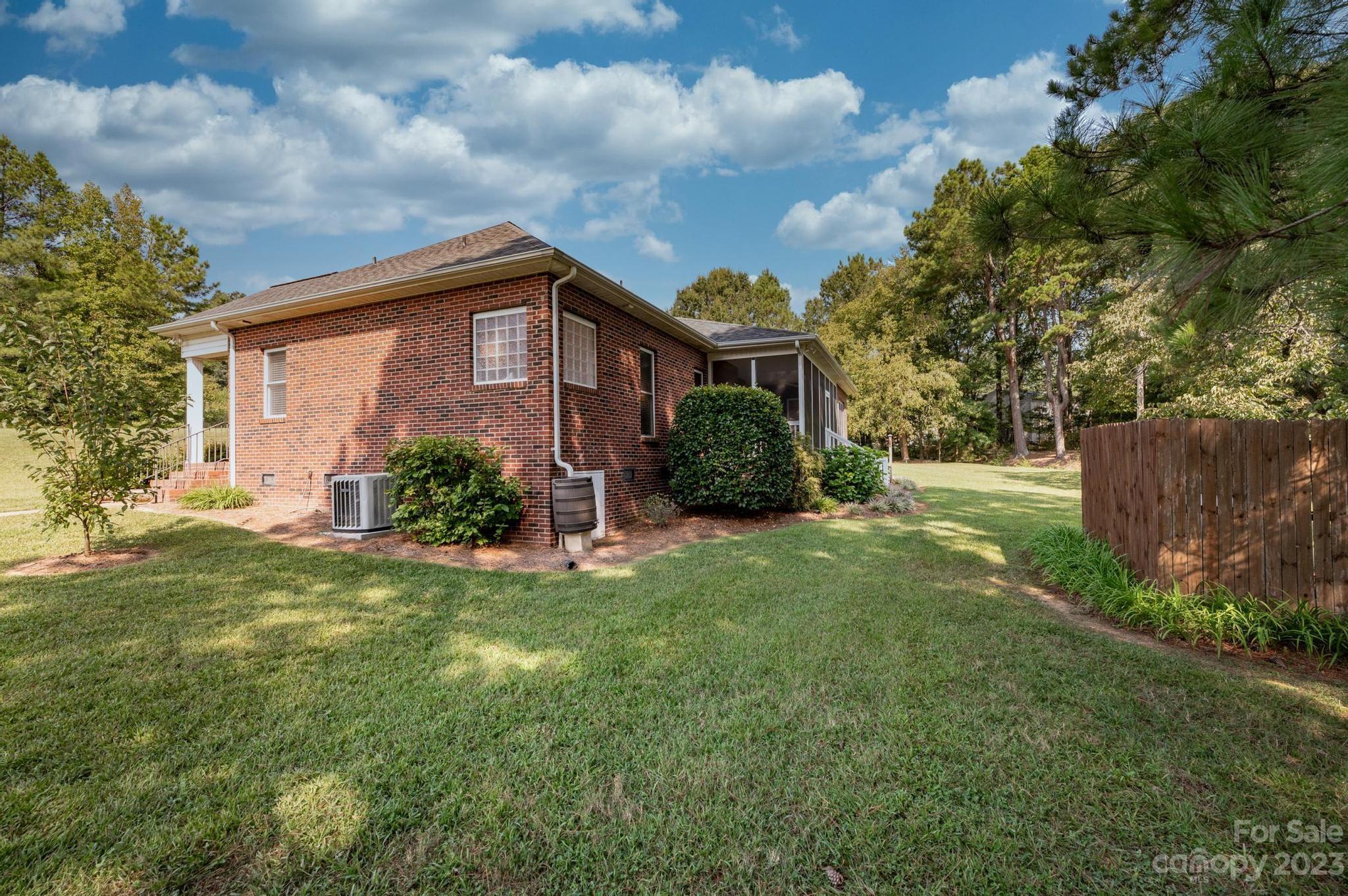 Olde Creekside - Residential