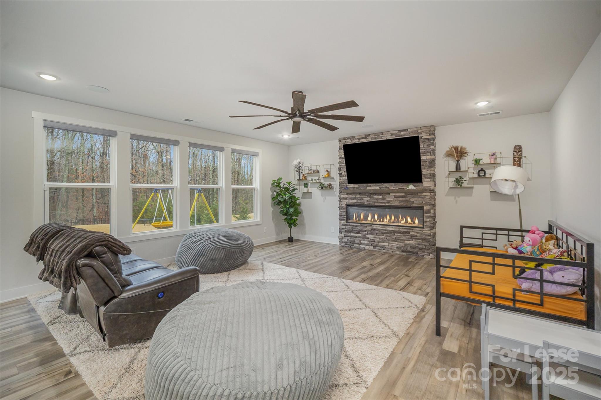 Ridgecrest - Residential Lease