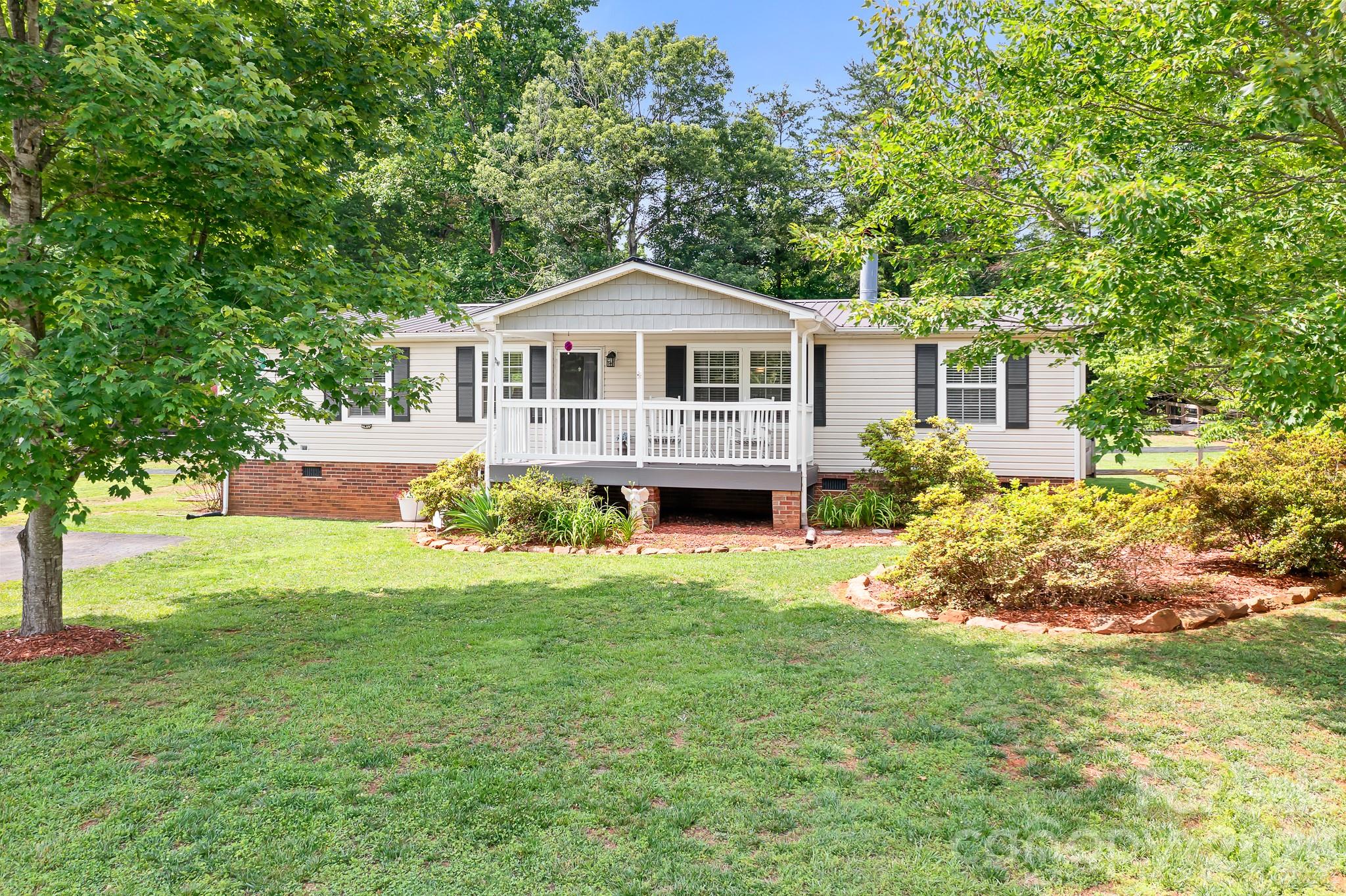 6075 Clearbrook Lane