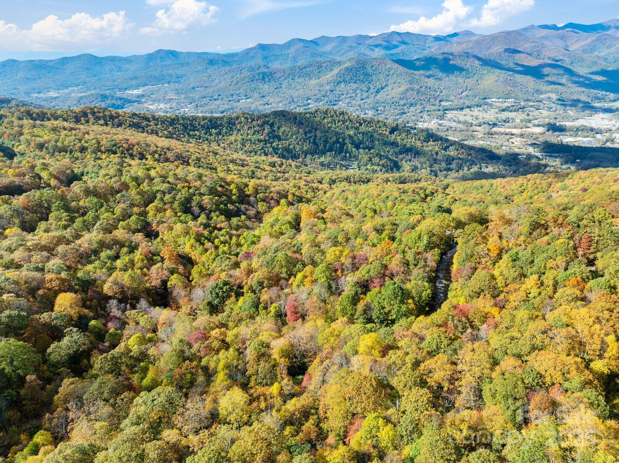 Alpine Mountain - Land