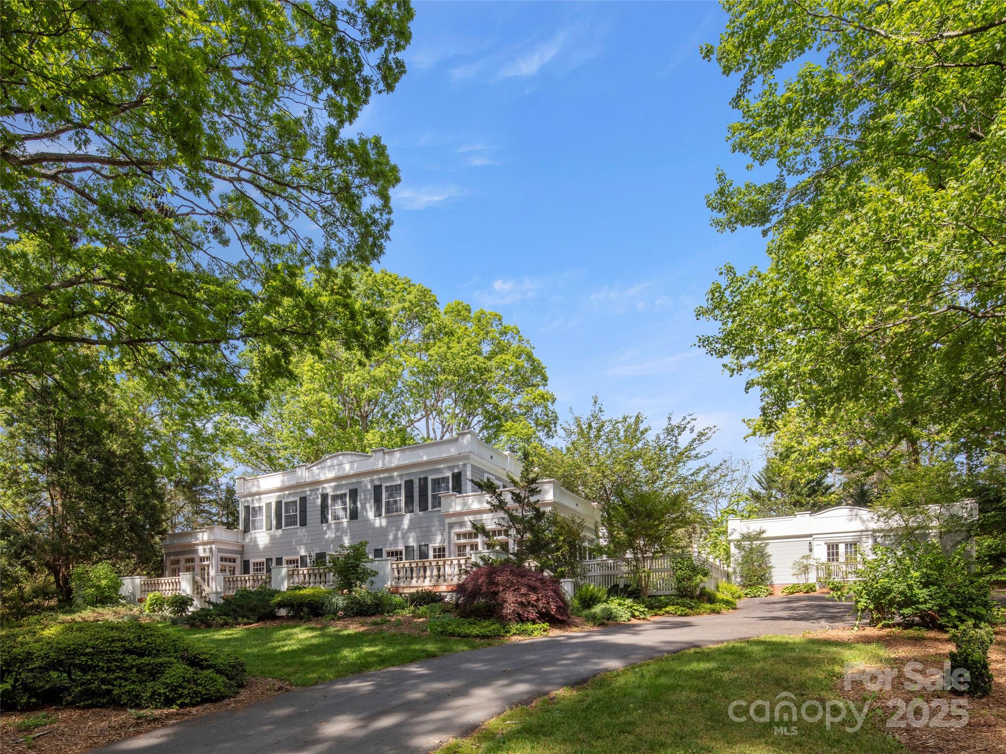 316 Vanderbilt Road