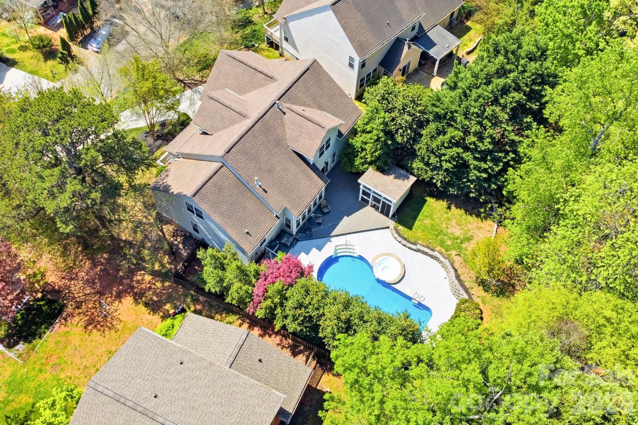 Tega Cay - Residential