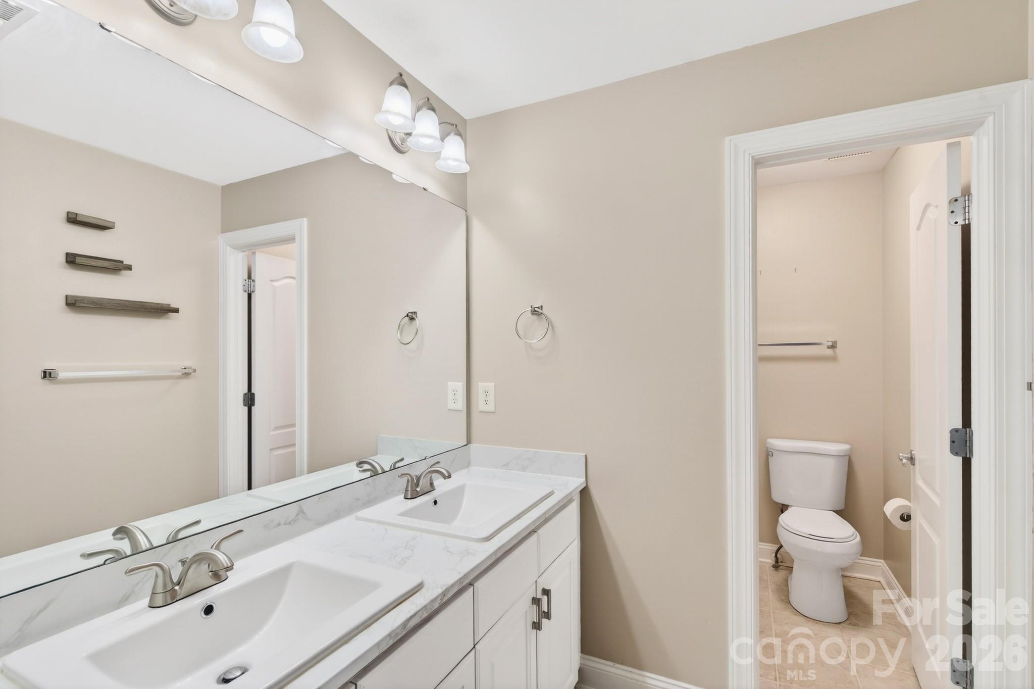 Tega Cay - Residential