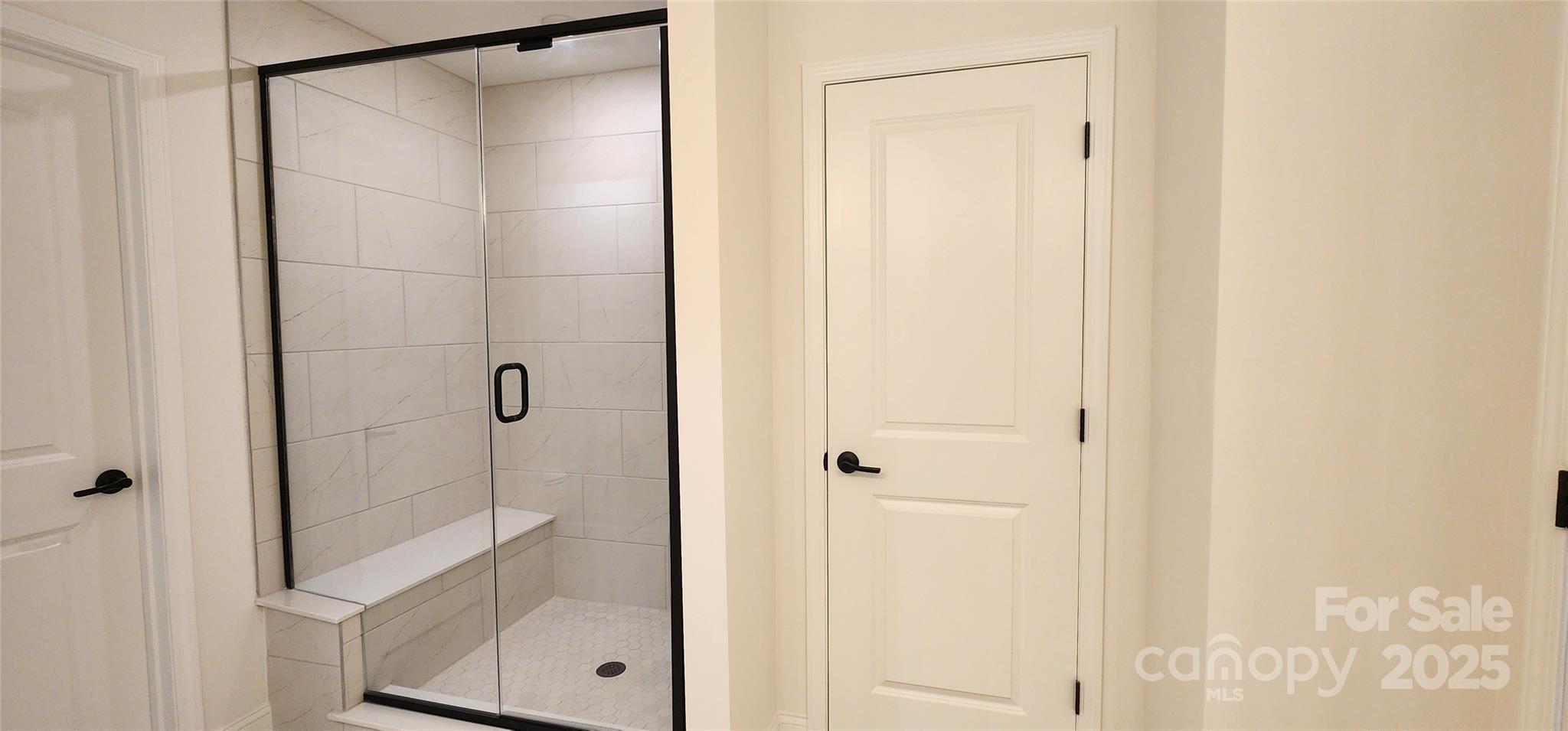 Lakeside Glen - Residential