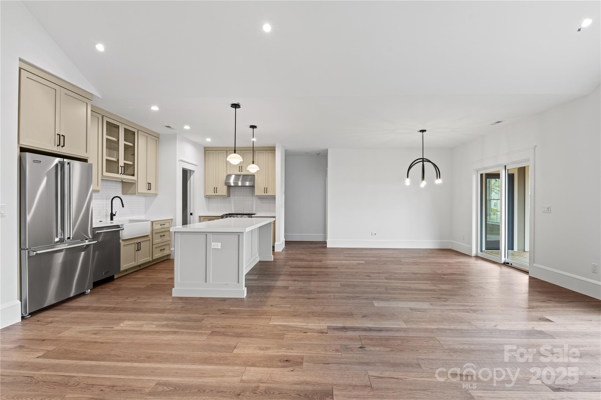 127 Creekside Valley Lane