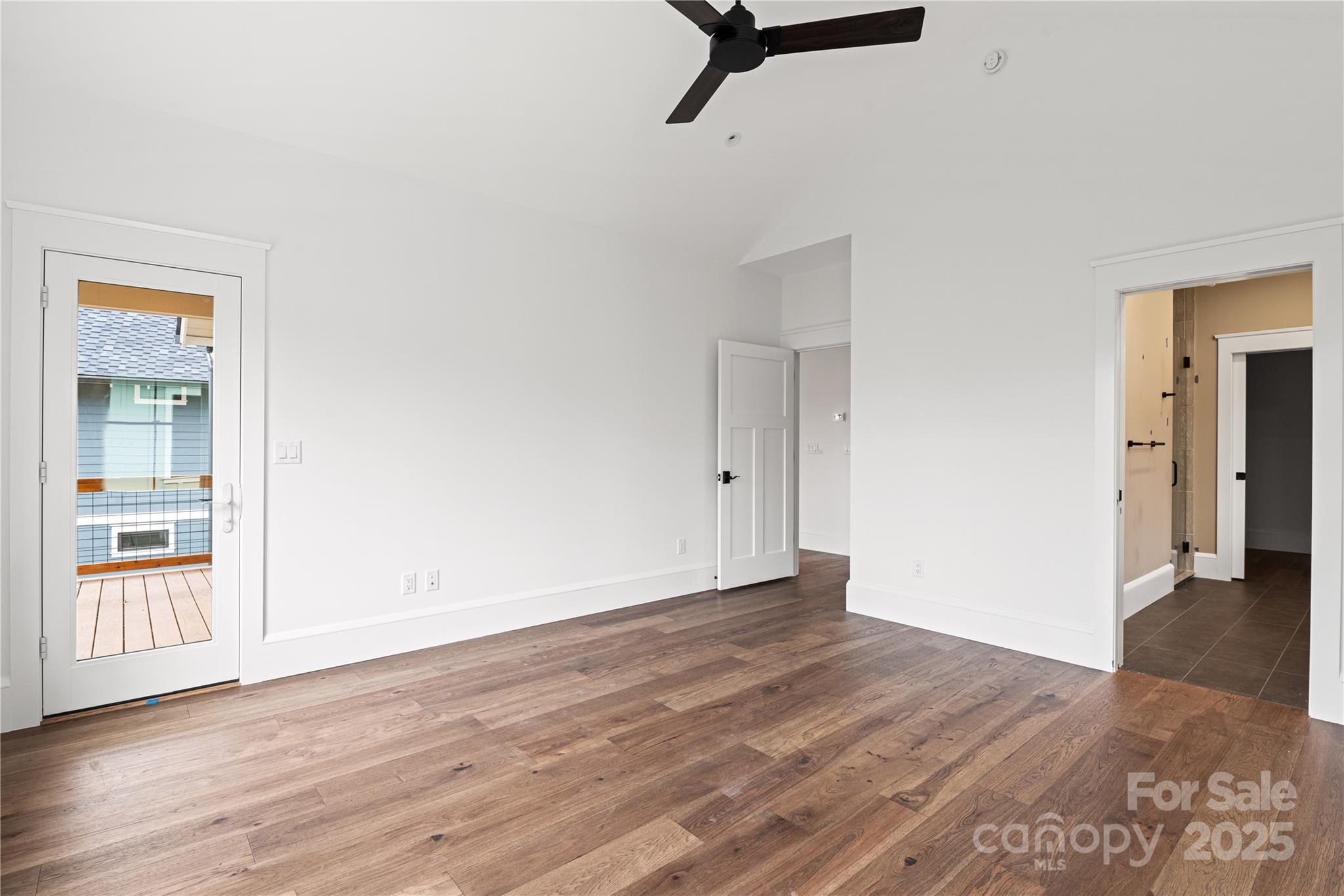 127 Creekside Valley Lane