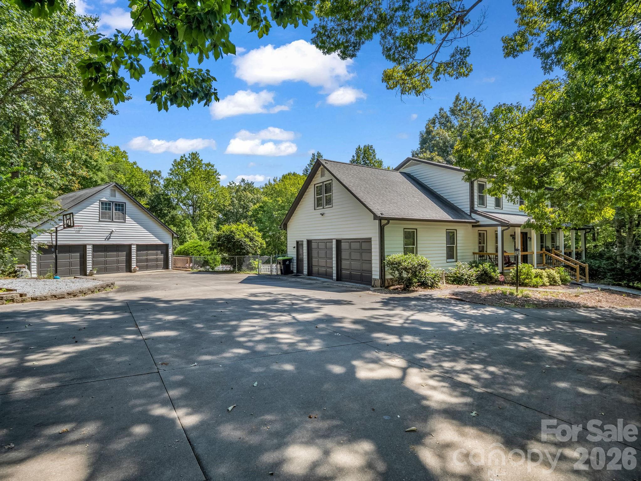 215 Hillcrest Drive