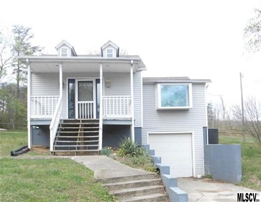 Over 1100 square feet, 2 large bedrooms w/plenty closet space, nice kitchen/dining areas with large box window beaming with natural light.  French Doors leading to rear deck.  Unfinished basement for additional space &one car garage.  Position on a nice 1/2 acre lot just minutes from Hwy 16 make this an easy commute to Hickory or Charlotte.