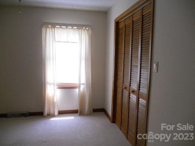 WILTSHIRE VILLAGE - Residential