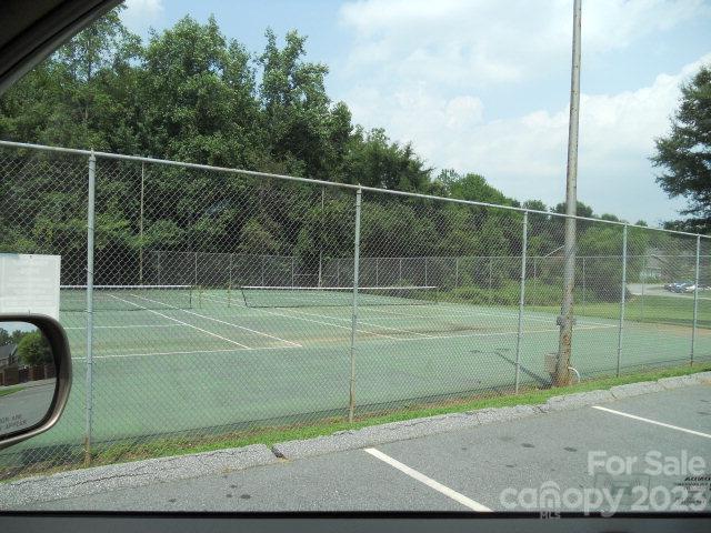 WILTSHIRE VILLAGE - Residential