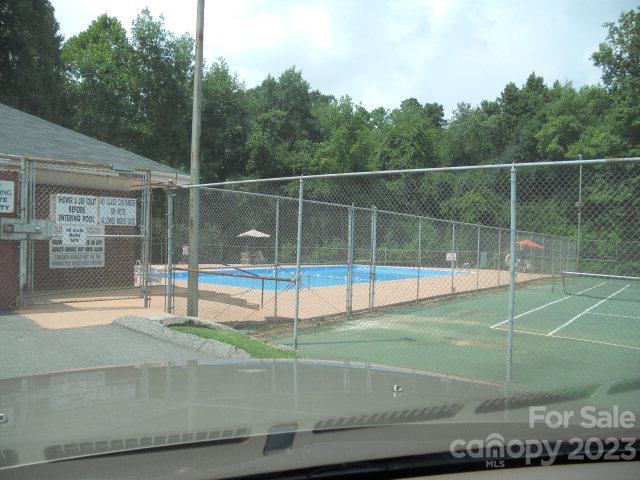 WILTSHIRE VILLAGE - Residential