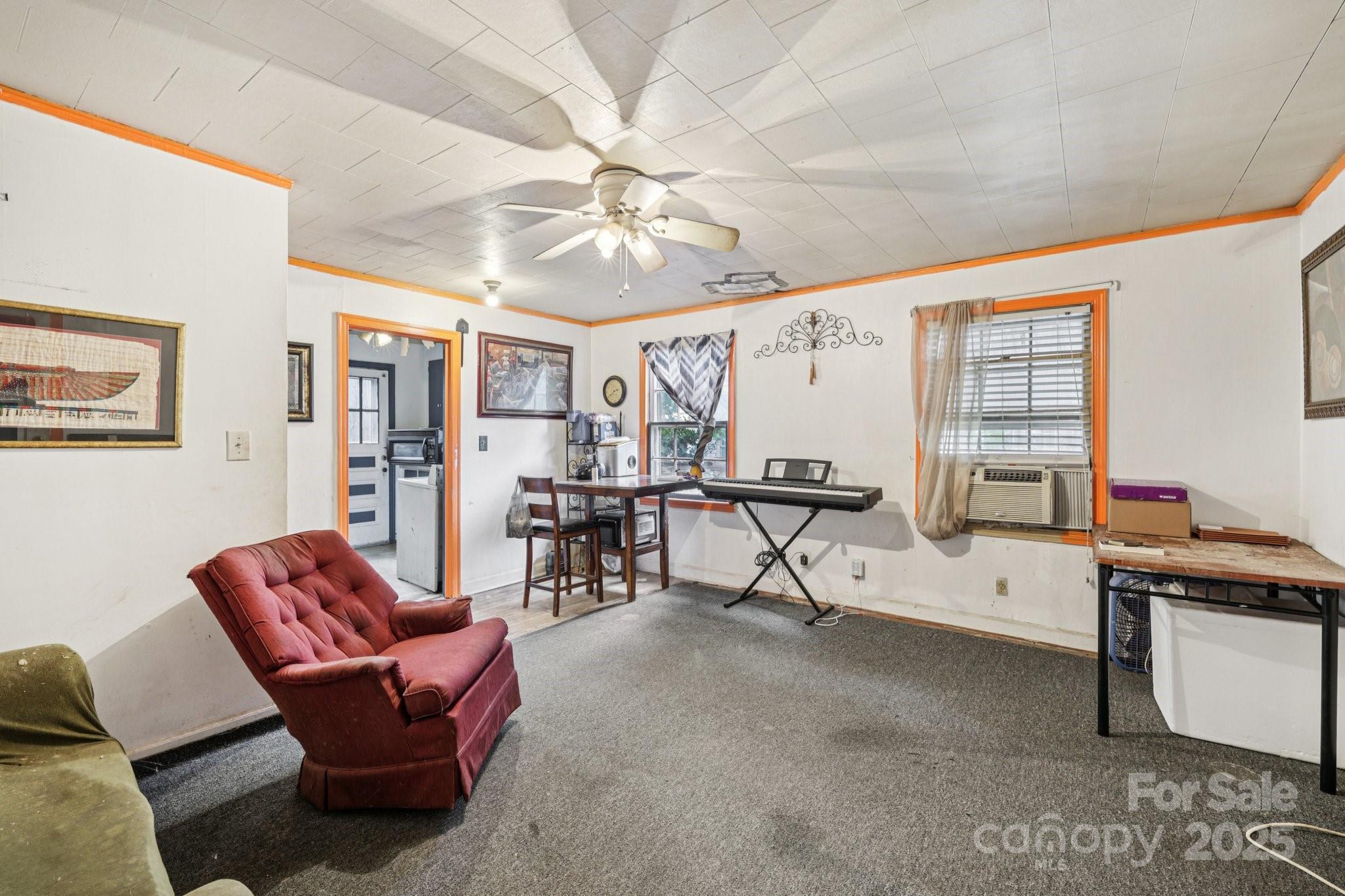134 S Gregg Street
