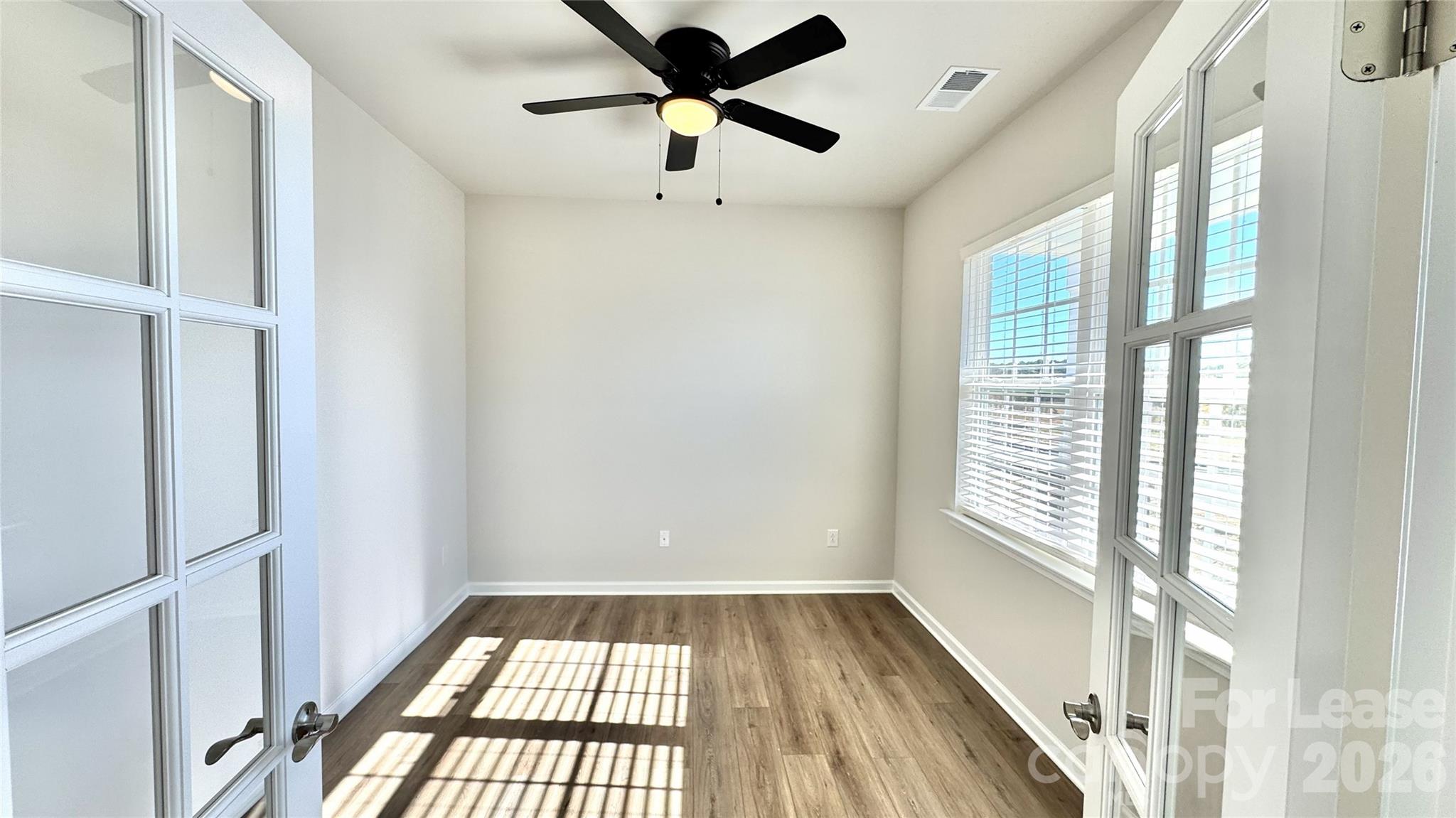 1542 Swallow Tail Drive