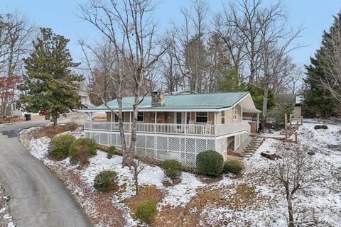 130 Sherwood Drive Lake Lure NC 28746