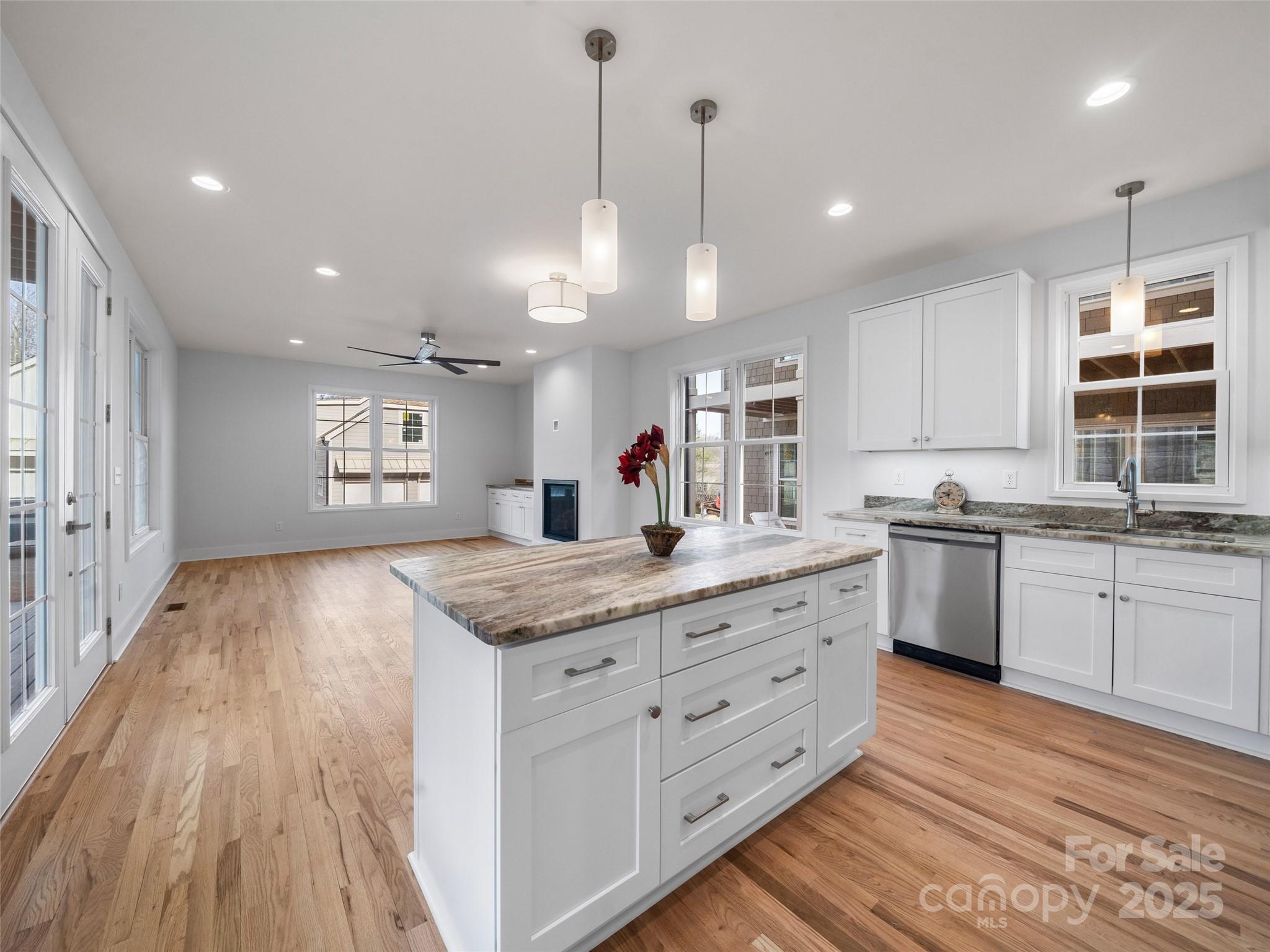21 Skyvue Court G