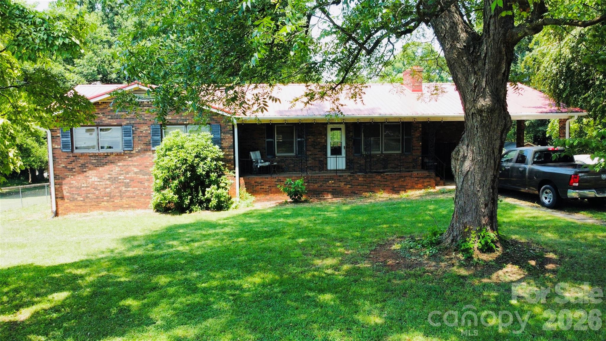 Photo 1 of 26 — 175 Westmoreland Road, Mooresville, NC 28115