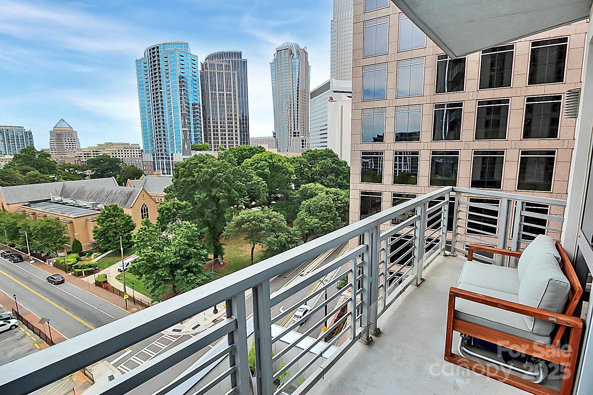 333 W Trade Street 800