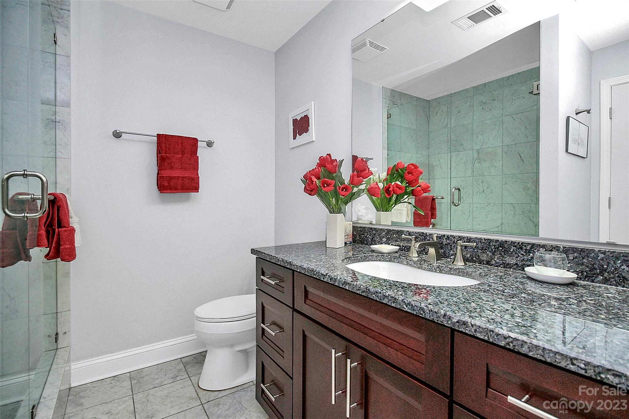 Fifth And Poplar - Residential