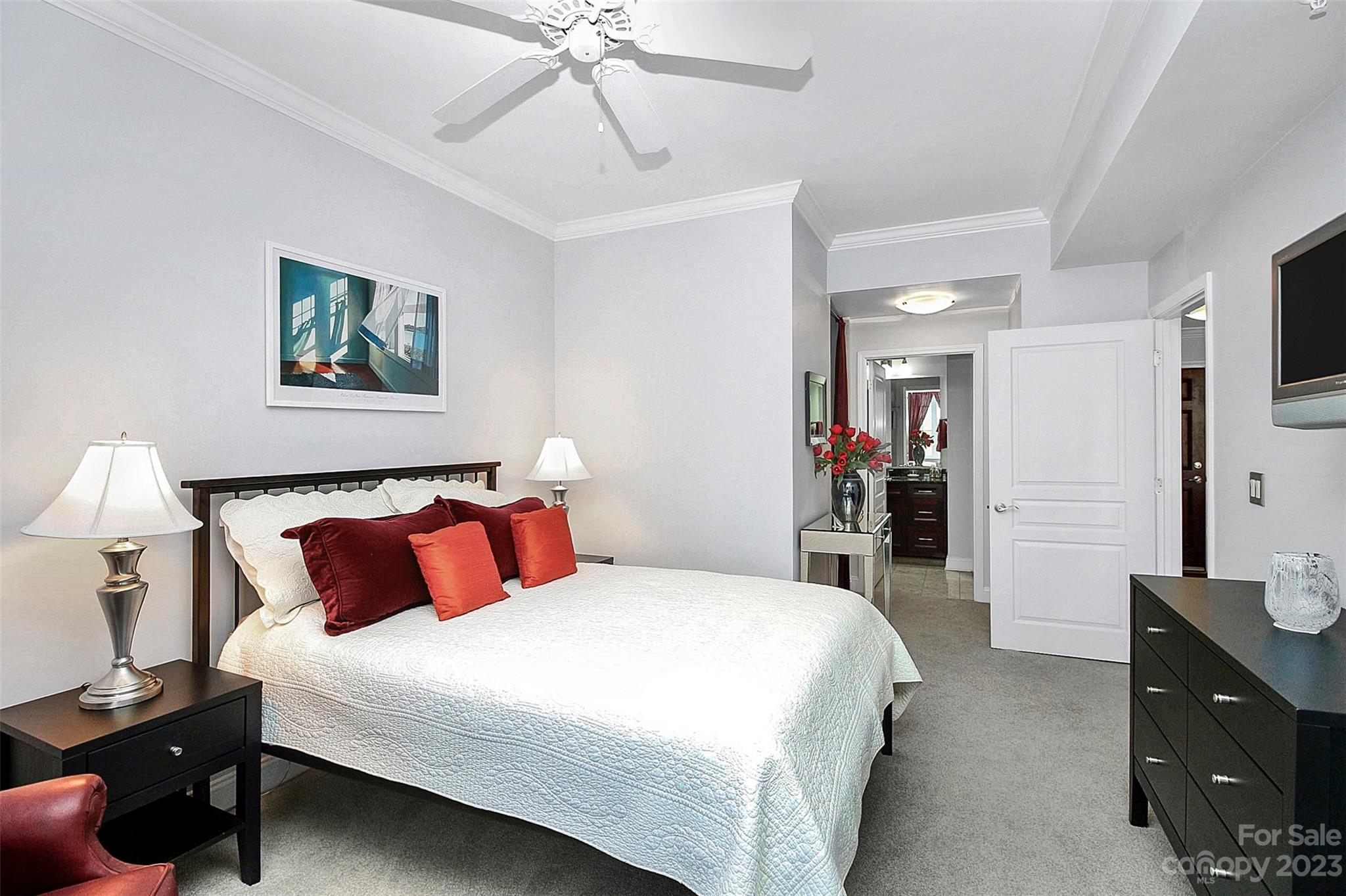 Fifth And Poplar - Residential