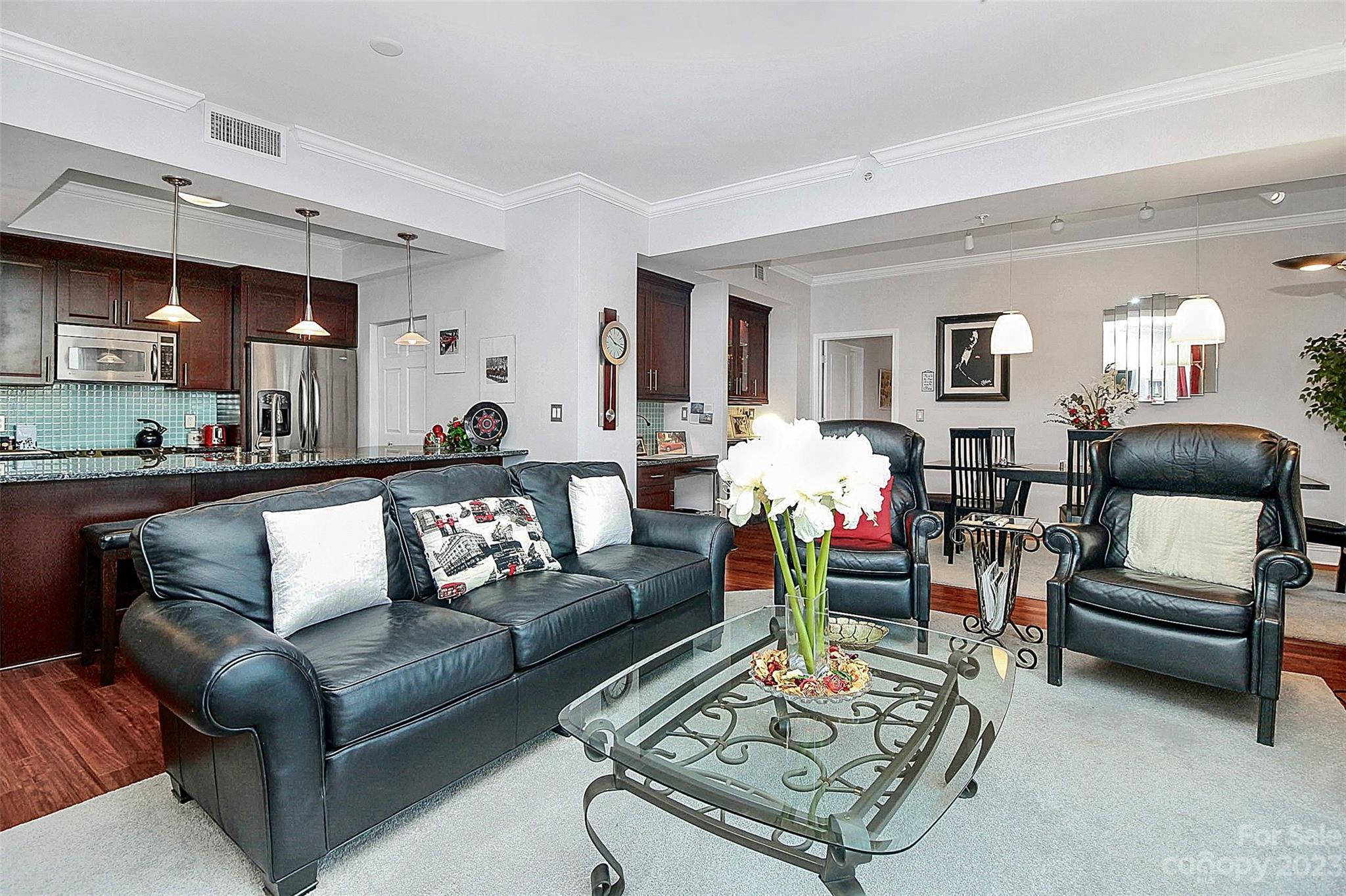 Fifth And Poplar - Residential