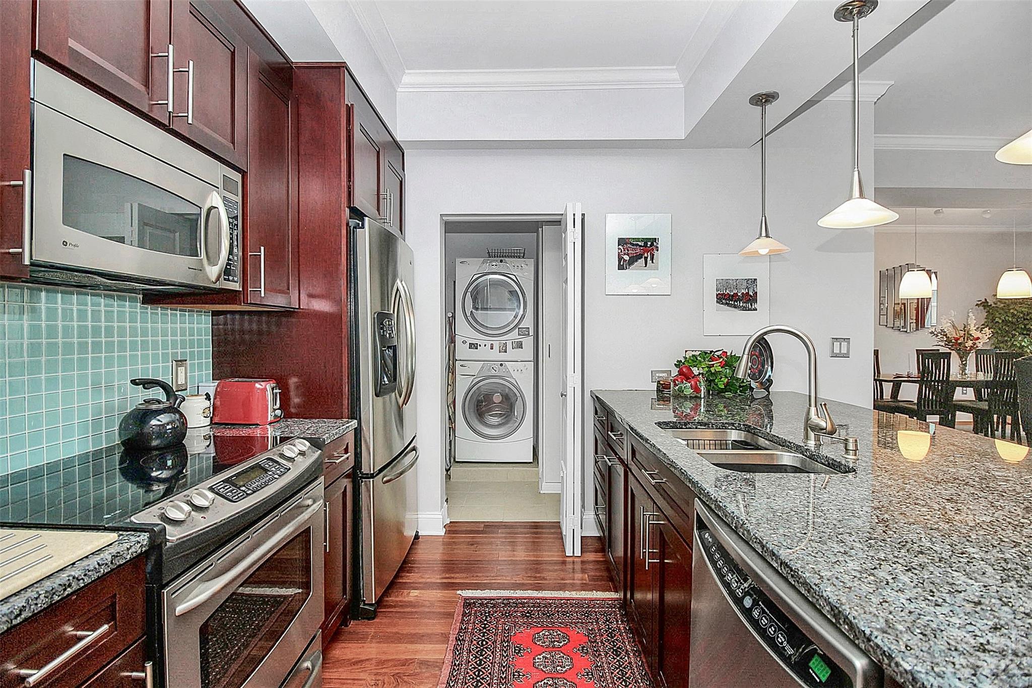 Fifth And Poplar - Residential