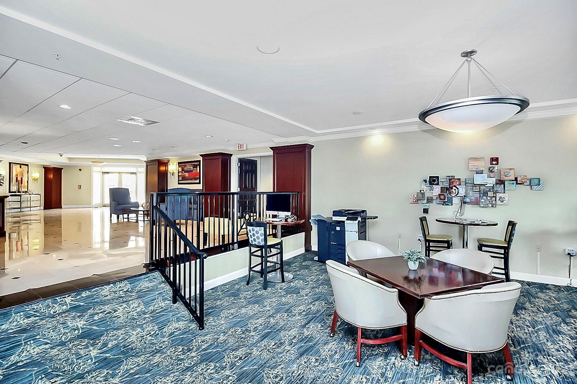 Fifth And Poplar - Residential