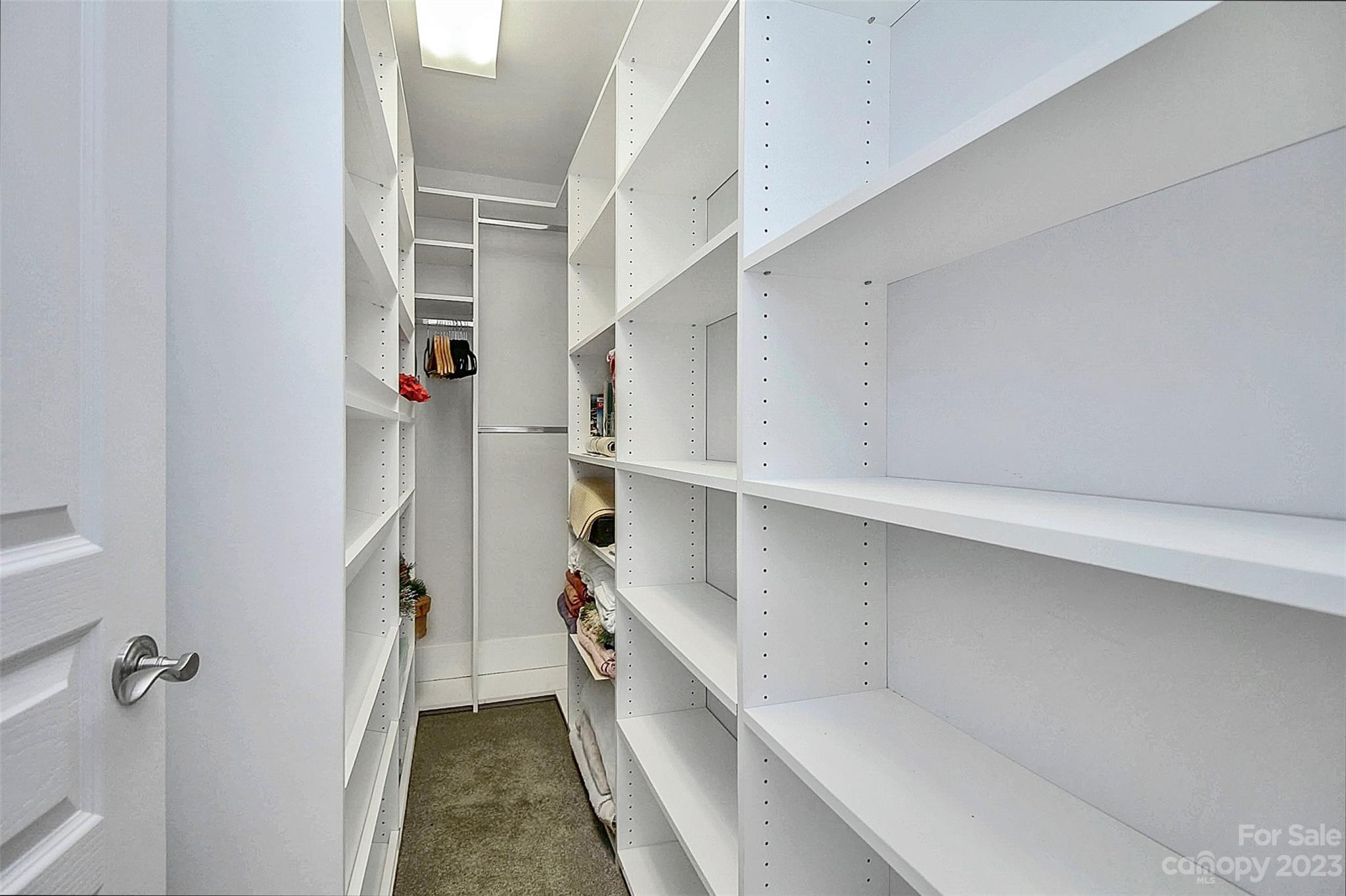 Fifth And Poplar - Residential