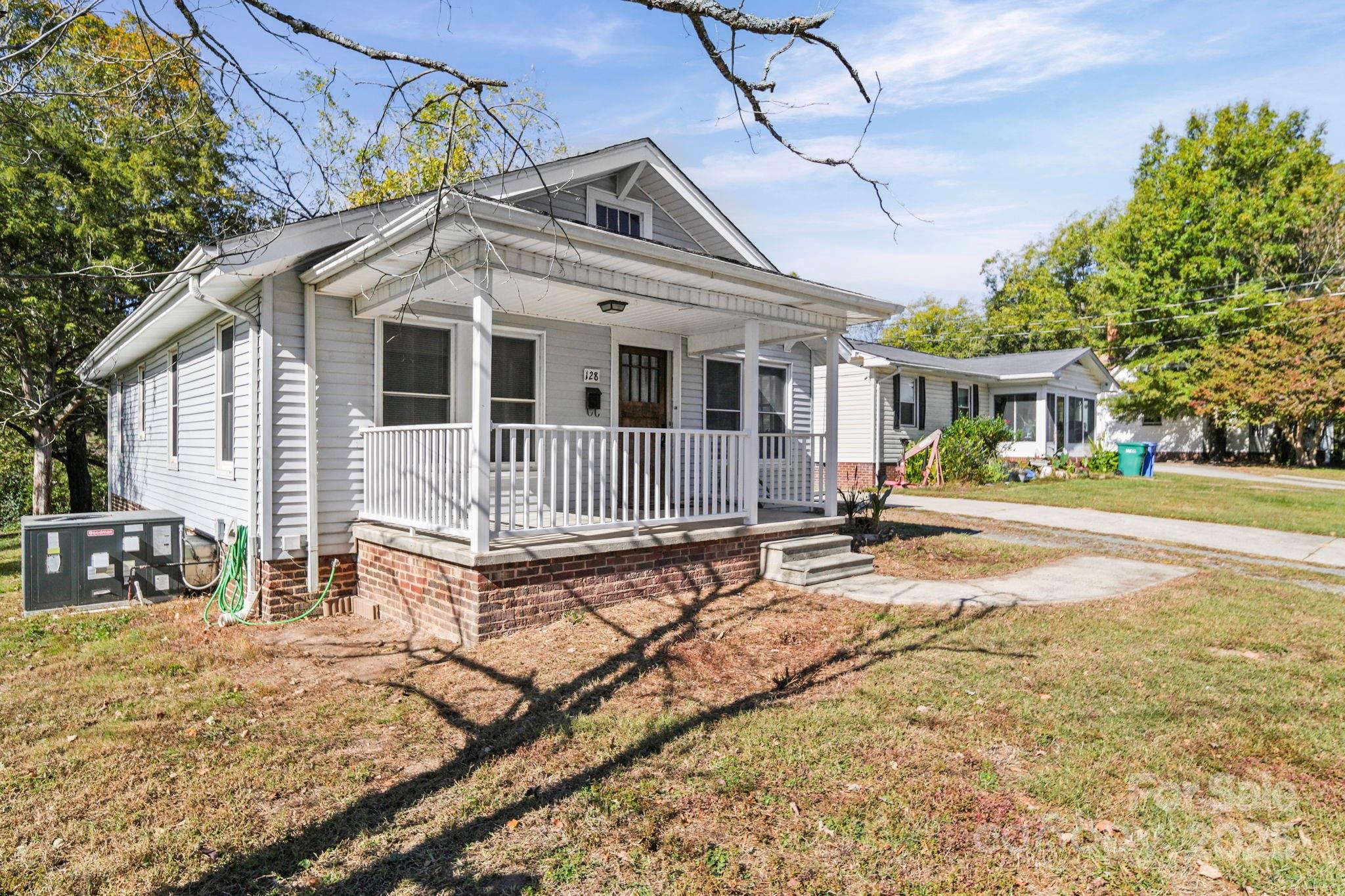 128 Harwood Street