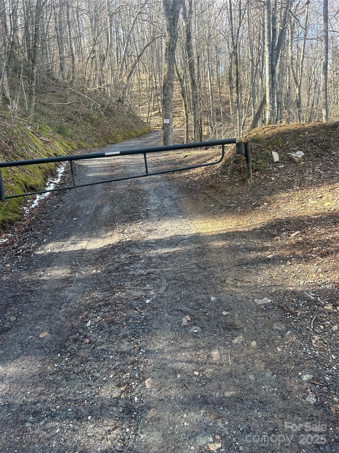 Black Rock Creek - Land