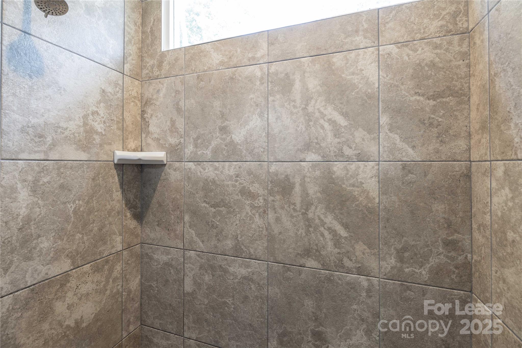 Woodrun - Residential Lease