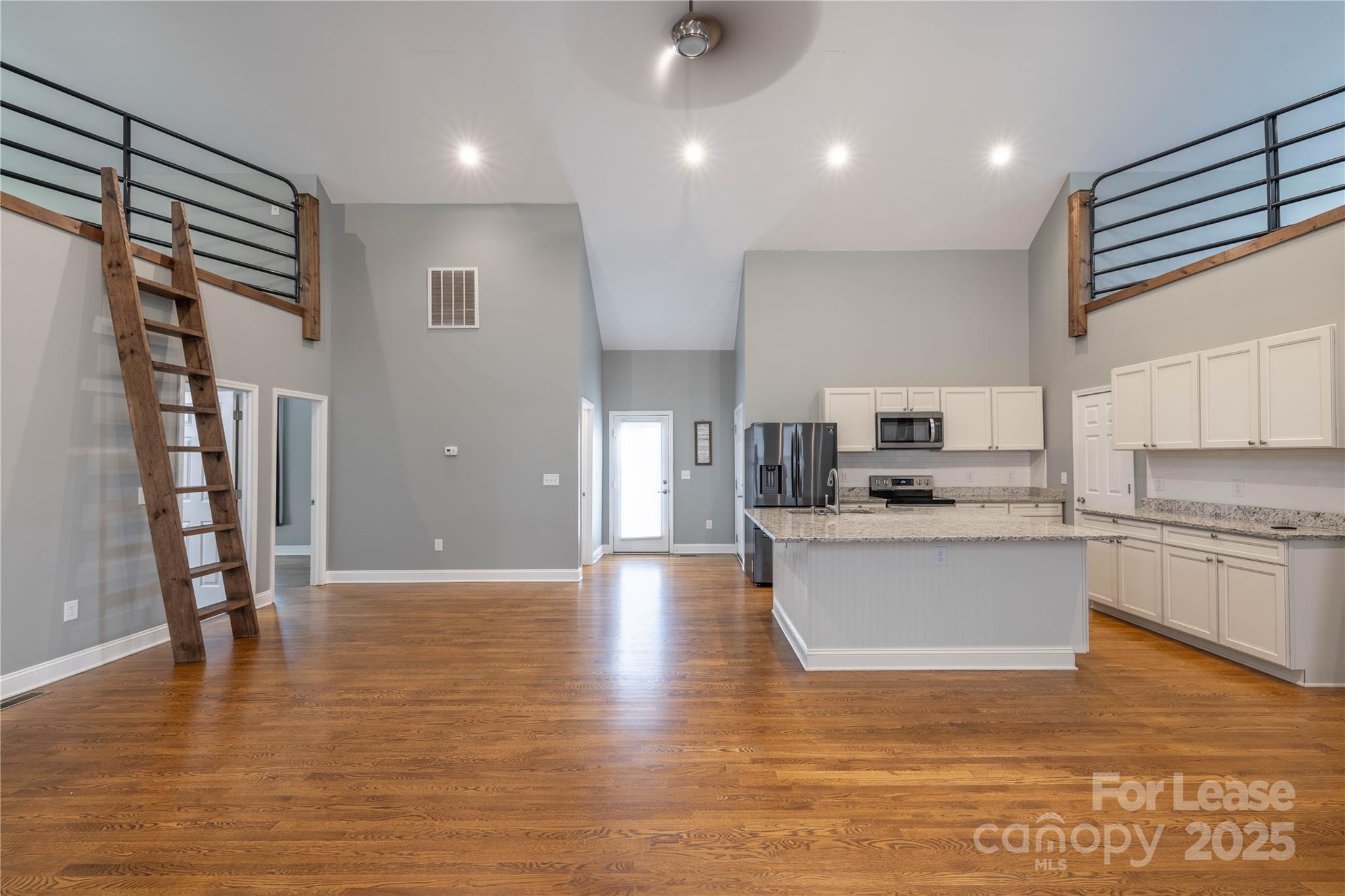 Woodrun - Residential Lease