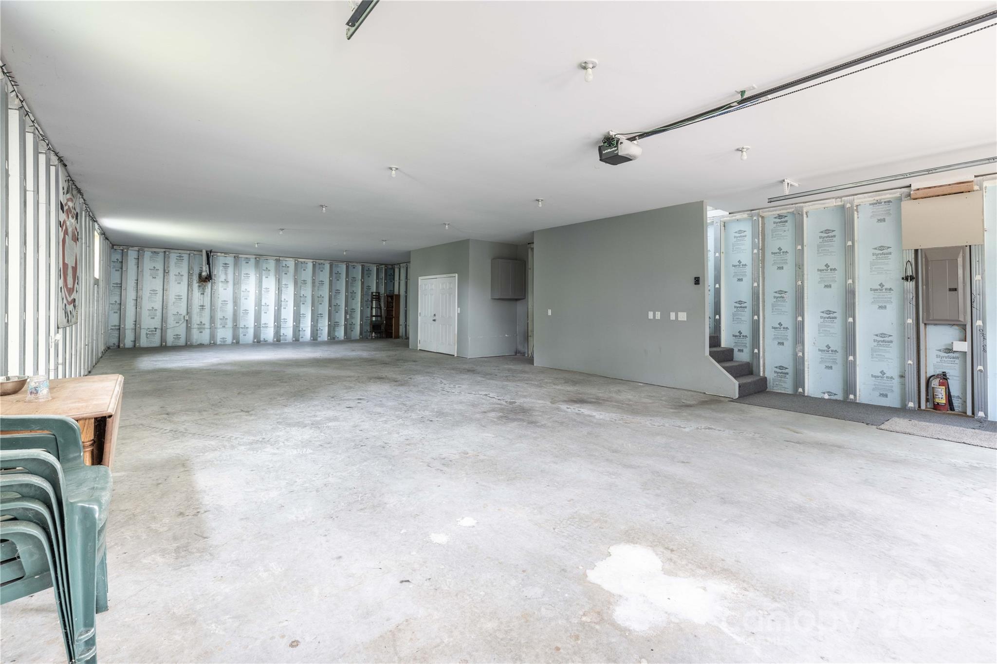 Woodrun - Residential Lease