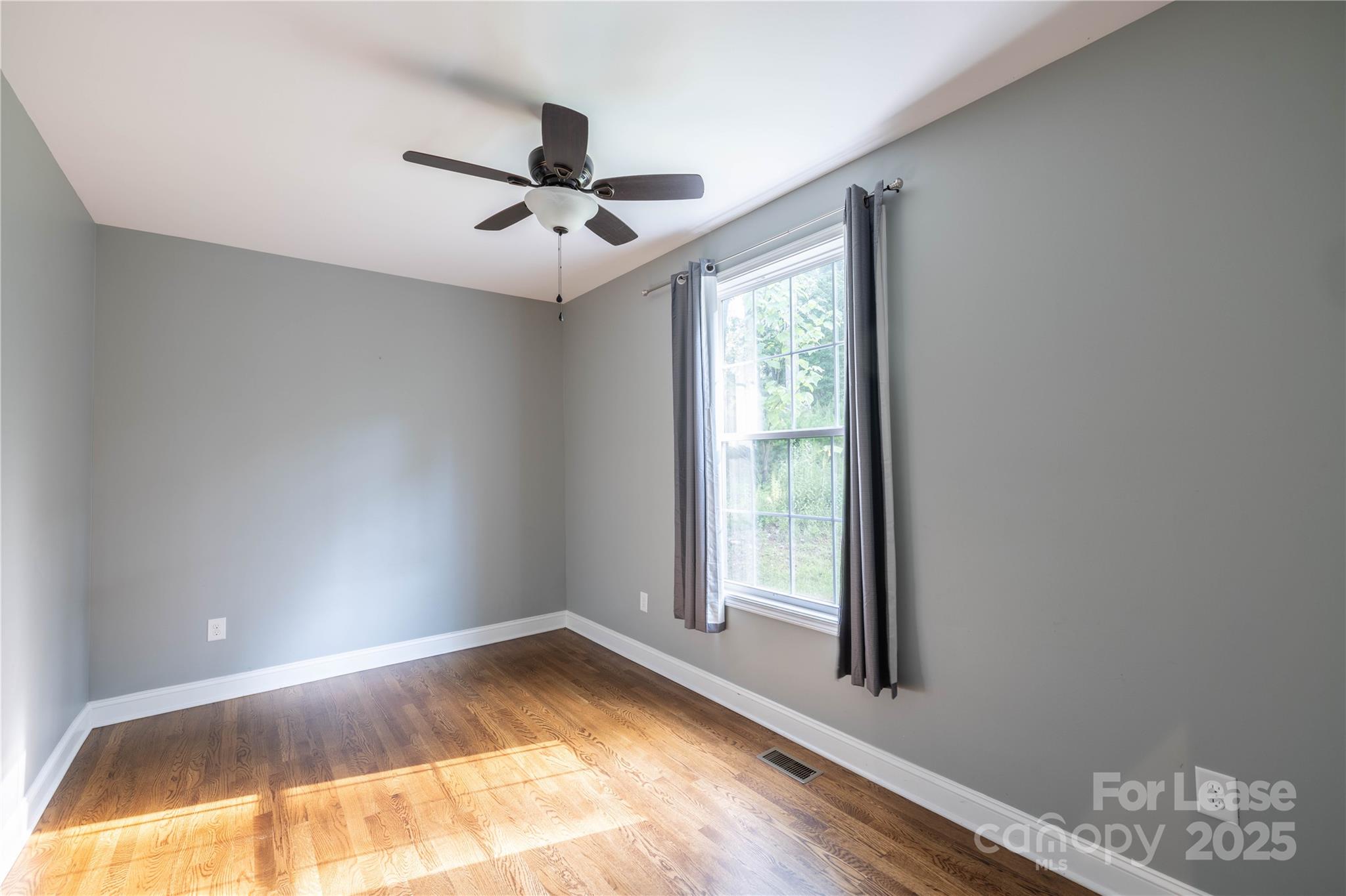 Woodrun - Residential Lease