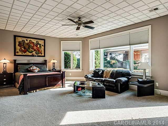 The Peninsula - Residential