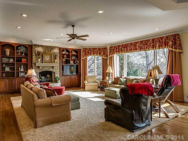 The Peninsula - Residential