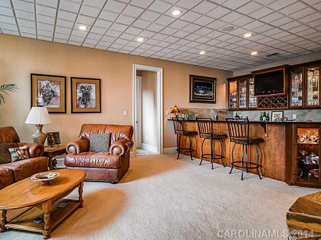 The Peninsula - Residential