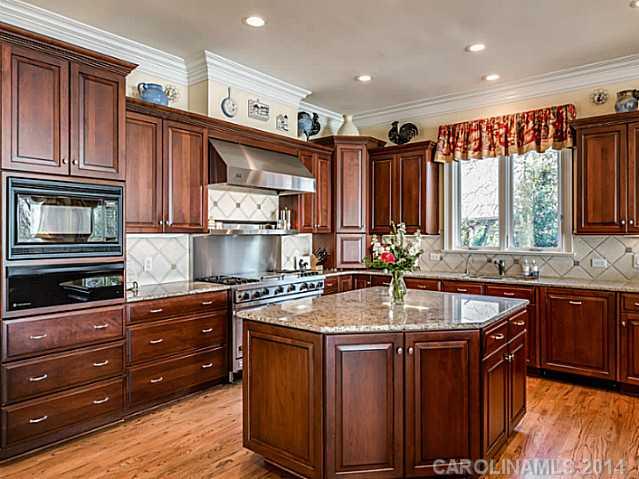 The Peninsula - Residential