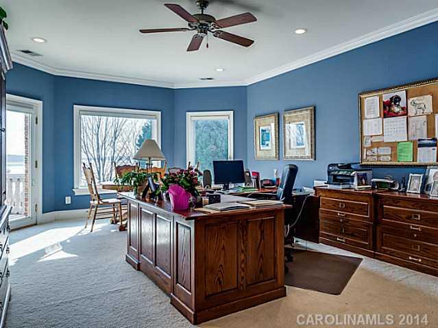 The Peninsula - Residential