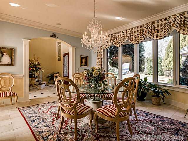 The Peninsula - Residential