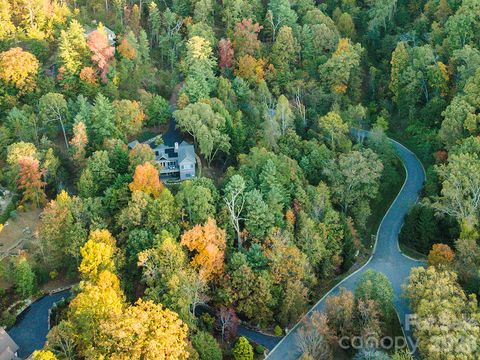 Photo of 510 Sweetspire Ridge, Asheville, NC 28804 (MLS # 4315539)